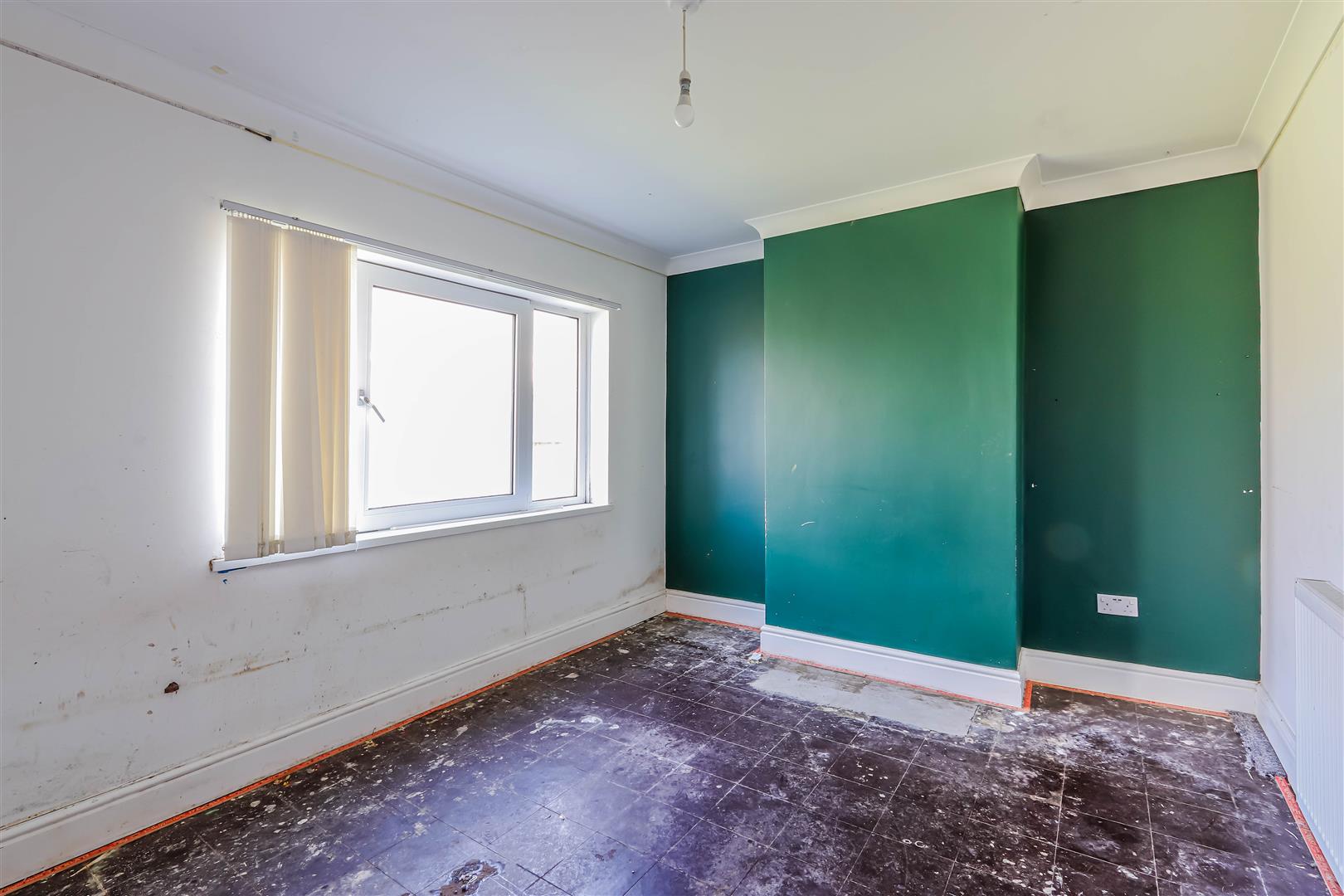 Mcquade Place, Barry — photograph 5